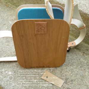 Wooden bag with a headphones marquetrie motif