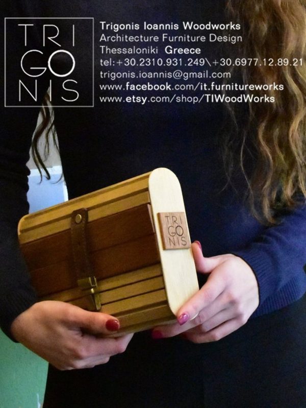 Wooden clutch with castor leather clip